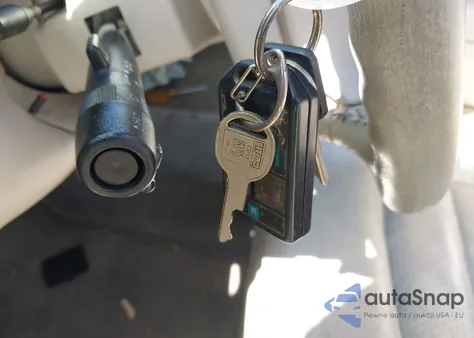 1994 Cadillac Deville Concours z USA, uszkodzony, nr VIN 1G6KF52Y4RU208494